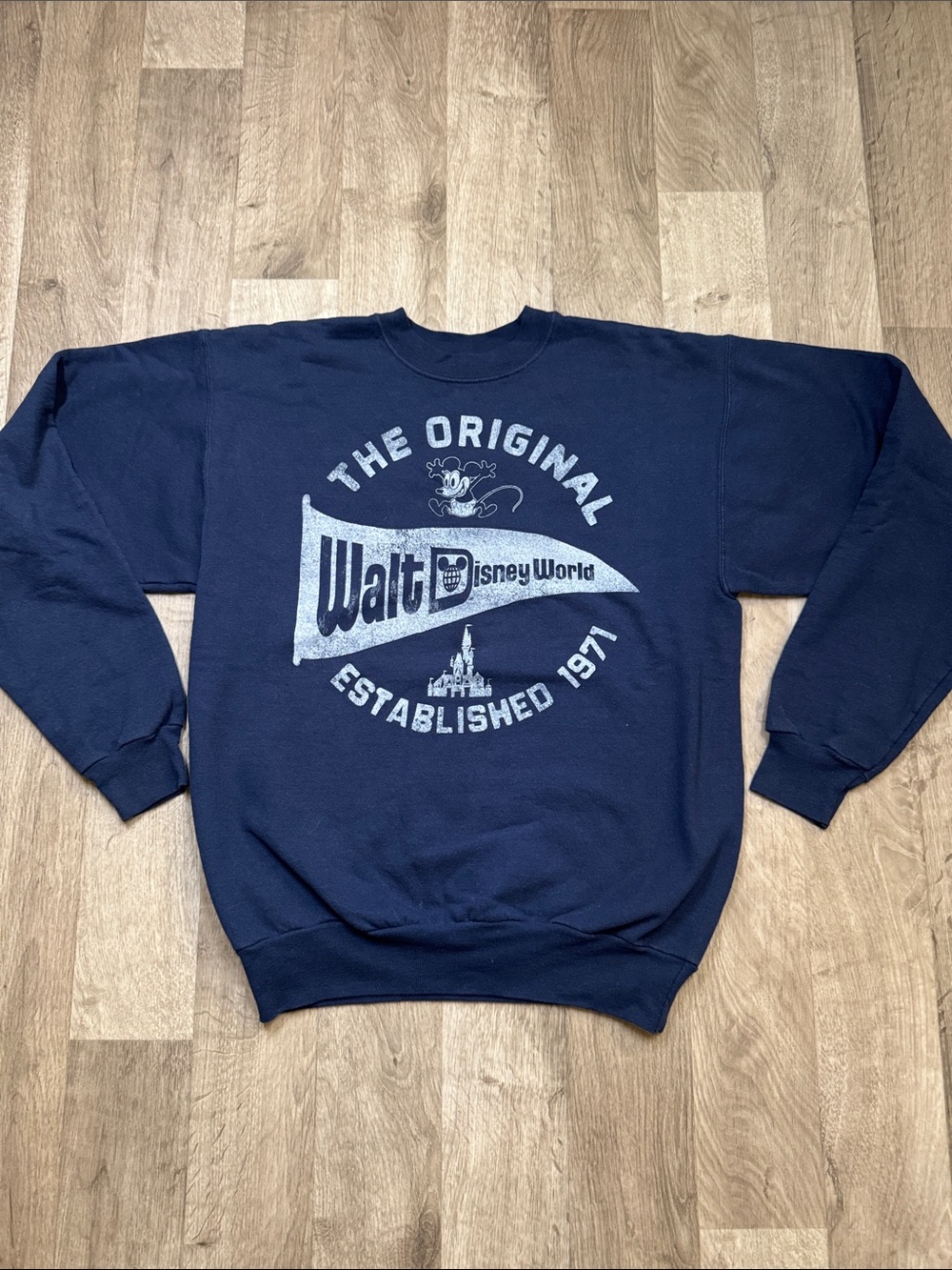 Disney Navy Blue Crewneck Sweatshirt with Vintage Walt Disney World Graphic